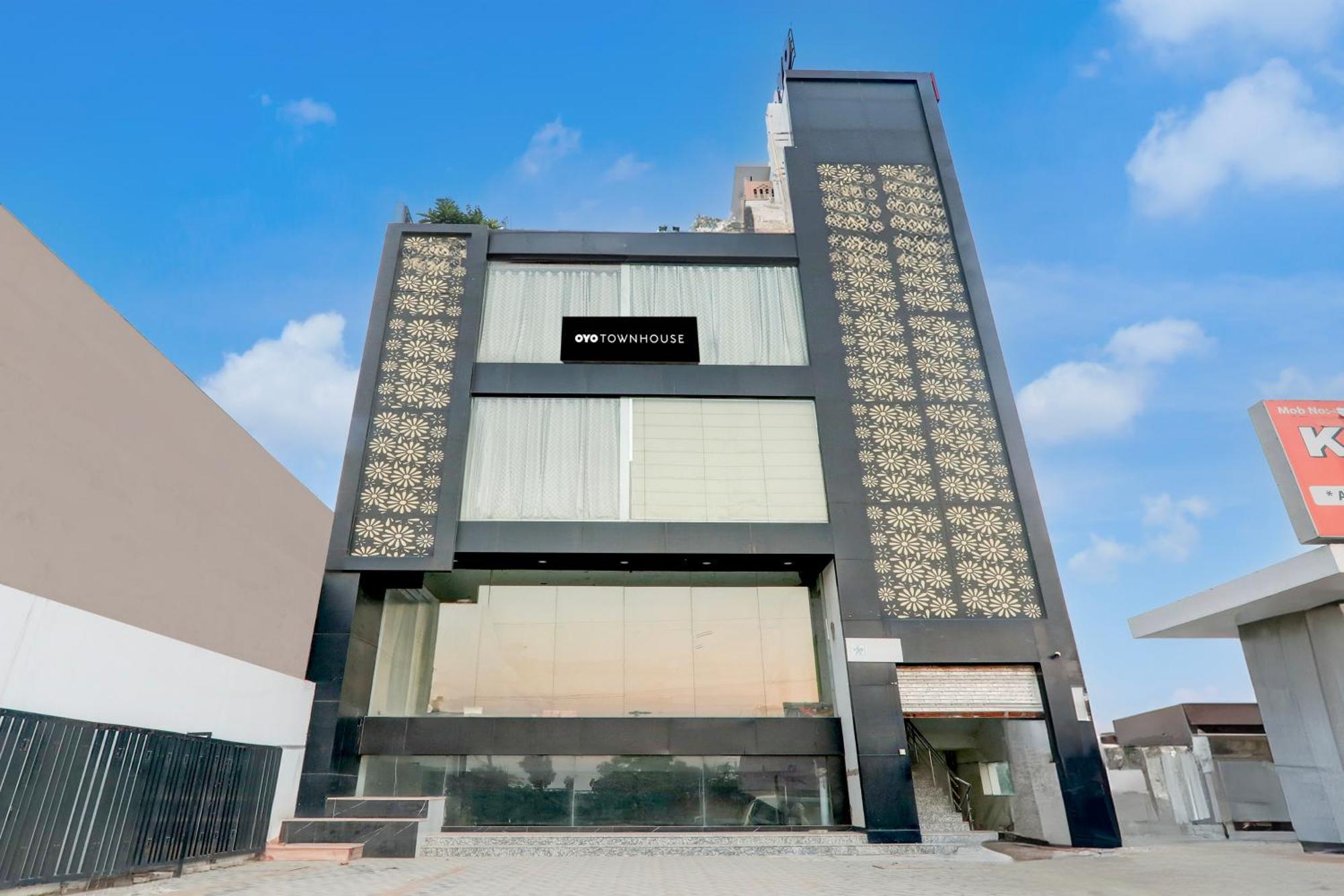 Super Hotel O Banthara Near Airport Banthra Sikandarpur Luaran gambar