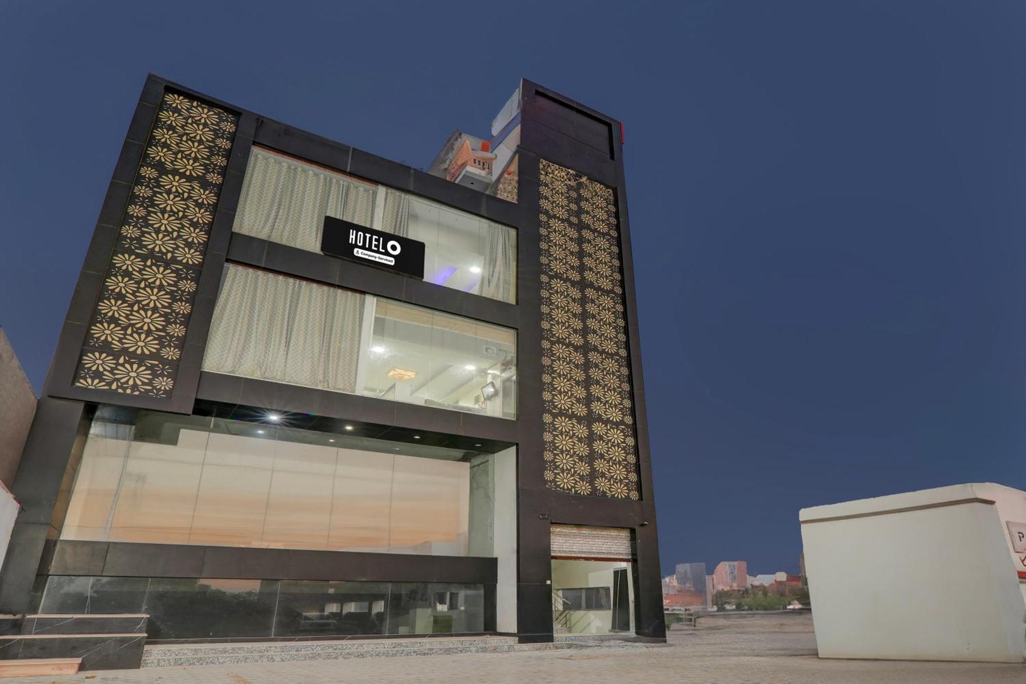 Super Hotel O Banthara Near Airport Banthra Sikandarpur Luaran gambar