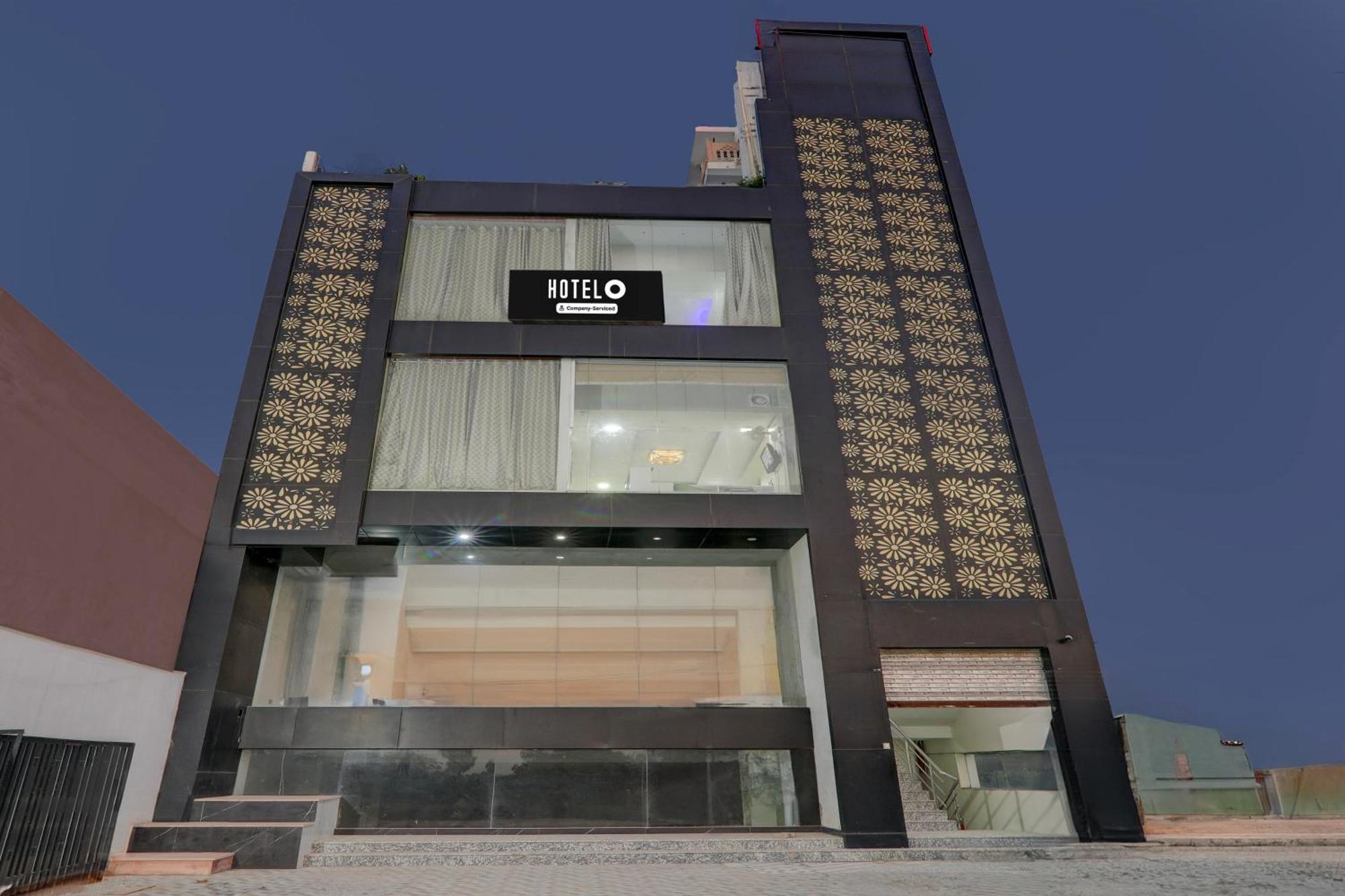 Super Hotel O Banthara Near Airport Banthra Sikandarpur Luaran gambar