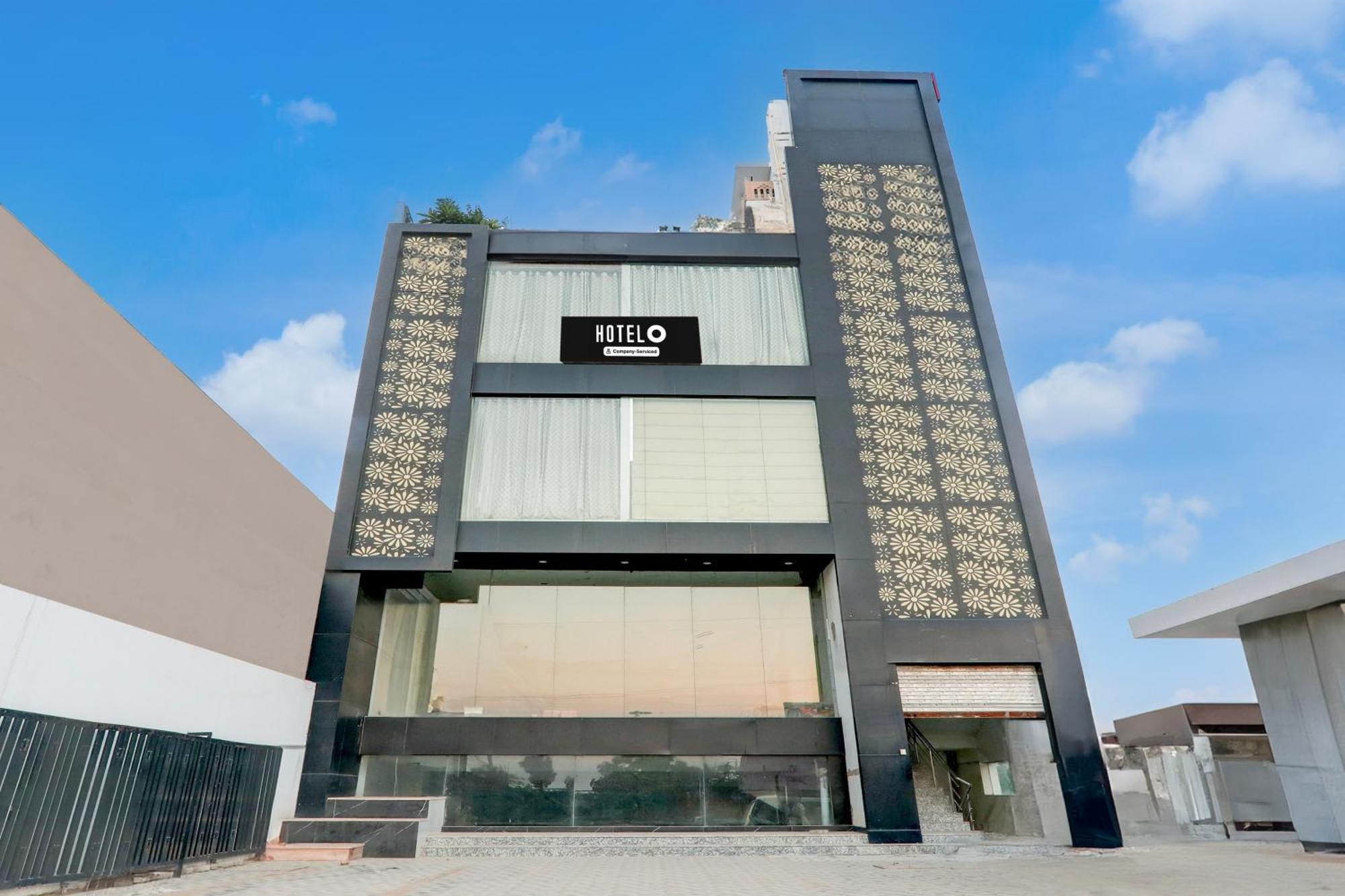 Super Hotel O Banthara Near Airport Banthra Sikandarpur Luaran gambar
